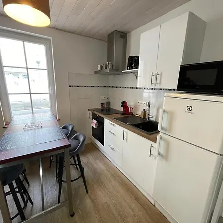 L'escale - Centre - Proche Gare Sncf - Wifi Apartment Niort